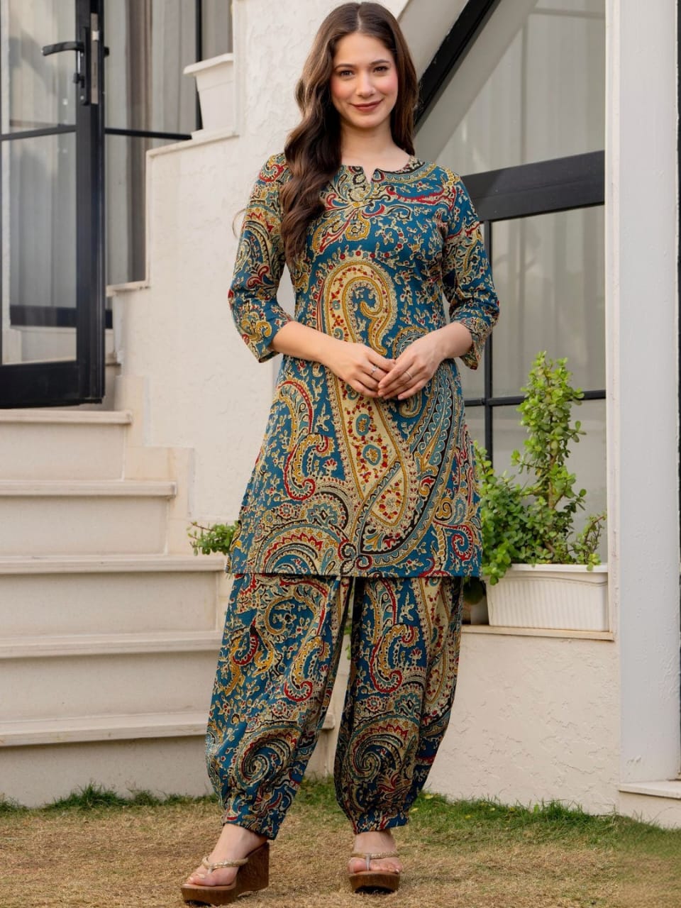 Blue Paisley Printed Kurta