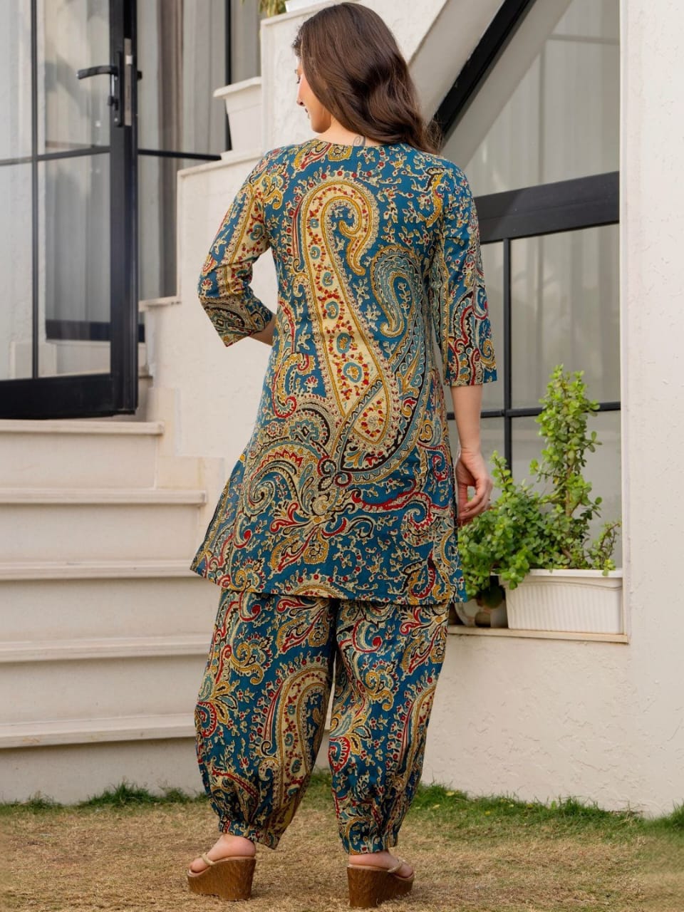 Blue Paisley Printed Kurta