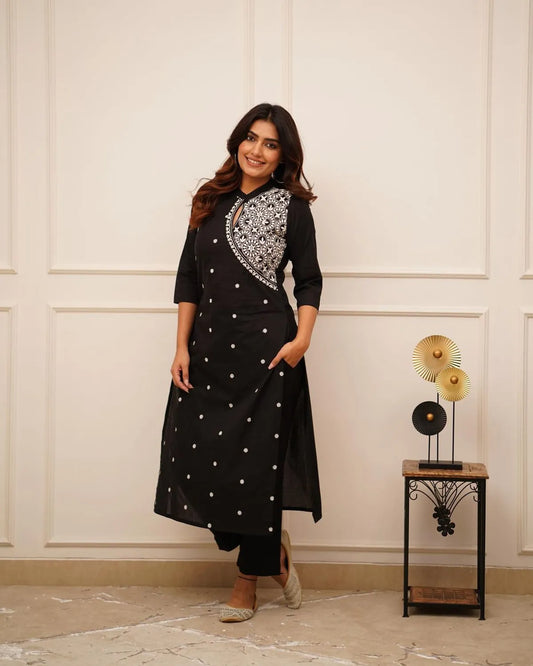 Soch KURTA BLACK EMBROIDERED COTTON STRAIGHT KURTA SET