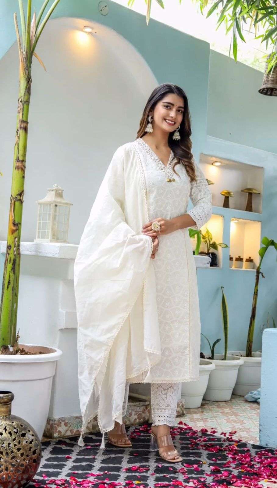 Soch Chickenkari Kurti Pant Set With Embroidered Lace And Chanderi Dupatta