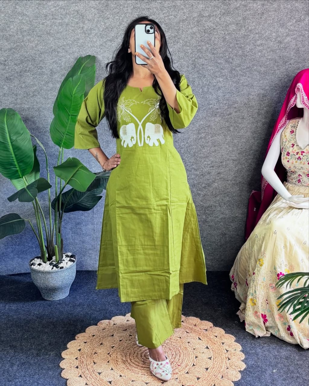 Soch Fresh Olive Green Kurta with Elephant Embroidery